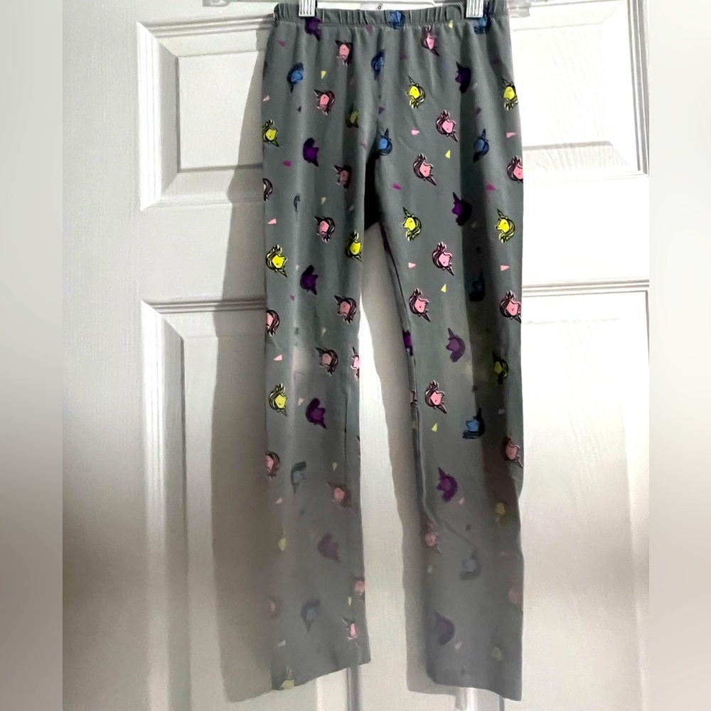 Girl M// gray leggings with unicorns (pink,blue,purple and yellow)